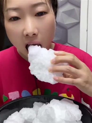 Satisfying Ice Crunching ASMR
