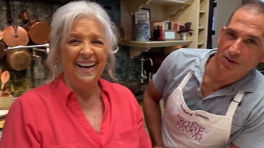 471K views · 79 reactions | This recipe isn't fancy, but it sure is good! Bobby is helpin' me make a vintage recipe for Southern Tea Cakes: https://www.pauladeen.com/recipe/southern-tea-cakes/ | Paula Deen | Facebook