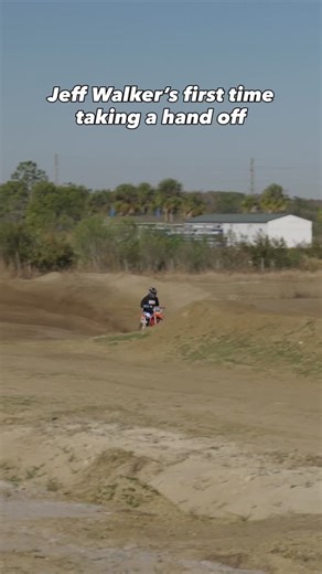 I challenged @jeffwalker84 to a one hand lap time battle👀 Full YouTube video drops at 6 PM EST | Aj Catanzaro