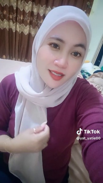 awalle dm2 man terus curhat2tan Soyo suwi Soyo nyaman dan akhirnya timbul perselingkuhan 😜 fyppppp