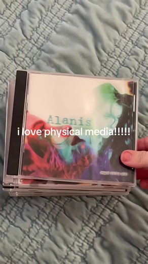 Discover Thrifted CDs That Bring Joy to Music Lovers