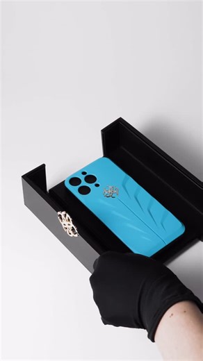 38K views · 44 reactions | #goldenconcept Precision-engineered from the same refined material as our RS straps, the RSR Magnetic Case creates a perfect union between your iPhone and watch. Available in eight striking colors—each designed to stand out, yet feel eternal. | Golden Concept | Facebook