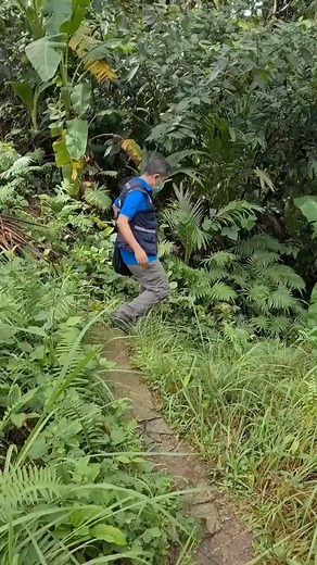 4.7K views · 47 reactions | Field epidemiology, also known as shoe-leather epidemiology, focuses on studies initiated in response to urgent public health problems such as disease outbreaks and for which the team does much of its work in the field (i.e., outside the office or laboratory). Field epidemiology combines my love for hiking, humanitarian work, and science! #outbreak #epidemiology #publichealth #hikingPH #mountainsph | Pinoy Scientists | Facebook