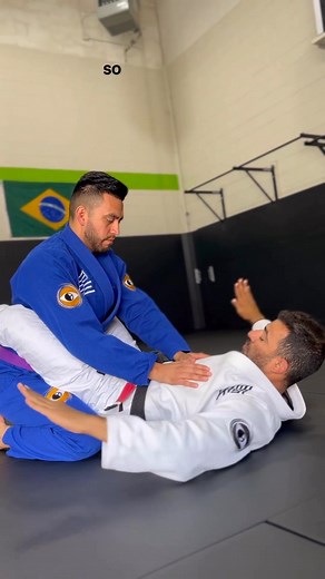 8.5K views · 93 reactions |  HIP BUMP SWEEP FROM FULL MOUNT  Grip the belt, load your power, and explode into the sweep! Simple. Effective. Savage.  屢 Control the base.  Drive with your hips.  Land on top and dominate. #bjj #jiujitsu #oss #gfteam #bjjlifestyle #bjjtraining #brazilianjiujitsu #sweep #hipbump #bjjtechnique #grappling #martialarts #deividdias #gfteamdc #nebulakimonos #bjjreels #jiujitsulife | deividdias_bjj | Facebook