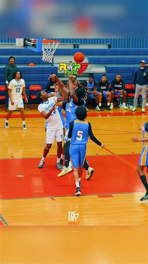 2027 Hanai Williamson of Paul Robeson in action against Audenried‼️🔥