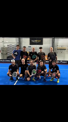 Ocata Padel Masnou on Instagram: "✨🎾 Quin cap de setmana tan top al Club! ☀️🔥 Amb aquest bon temps hem gaudit a topeee 😎💪: Americanes dins la Marató d'Americanes 🏃‍♂️🎾, bon rotllo per tot arreu 🙌💙, molt pàdel del bo 💥… i sobretot… la GRAN victòria del nostre equip SNP contra Can Teixidó! 🏆🥇👏 Són uns autèntics cracks! 🤩💫 Estaven tan emocionats 😍 i amb tantes ganes de celebració 🎉🍾 que… se’ls va oblidar fer la foto d’equip! 🤦‍♂️😂 Però tranquils! 😜 Ens han passat una foto d’una 