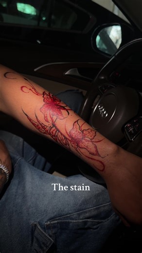 Henna vs Stain: Which Design Do You Prefer?