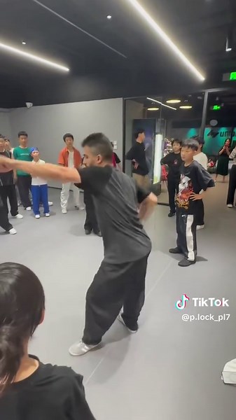 Passing Knowledge ⚡️🇨🇳 #Plocklocking #Locking #Dance #PL7 #Thunderman #Undefeated #Undisputed #Goat #tiktok #fyp