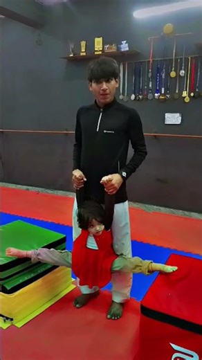 straching day ..... #karate #martialarts #youtubeshorts