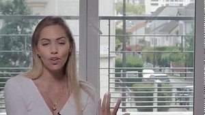 ❤Quels sont les sujets de discussions pour plaire à une femme? ❤Quelles sont les questions à poser à une femme durant un date? Hello la team ! Aujourd'hui, je vais vous donner les 10 grandes questions à poser à une femme durant vos dates.👩‍❤️‍👨 Pour avoir de la conversation avec une fille messieurs il faut que vous arriviez à être à l'aise et que vous soyez fluide. Je vous ai préparer des questions qui vont vous permettre de faire la différence.😊💪 | Pouvoir de séduction by Aurore Ménale