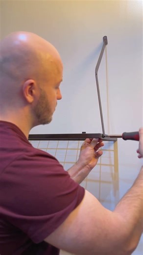 How to install a pan rack