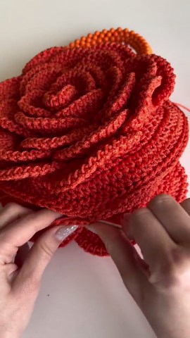 Crochet Rose Bag Pattern With Video Tutorial – Step-by-step PDF & 3-hour Video in English. Learn to Crochet Floral Bags With Beaded Handles - Etsy