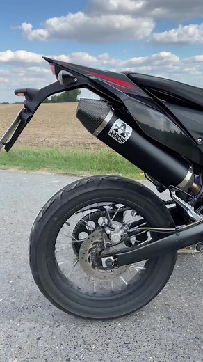 Mastering the Motorcycle Burnout Technique