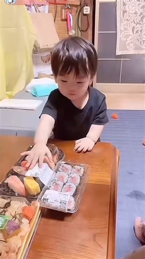 中学生の時保育士体験みたいなやつで、積み木で作った塔を「壊せ壊せ！」って煽って園児に壊させたら、その子が先生に怒られちゃって気まずかったの思い出した