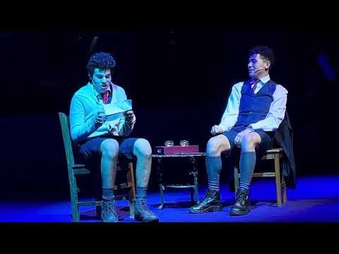 Venha - Despertar da Primavera (Touch Me - Spring Awakening)