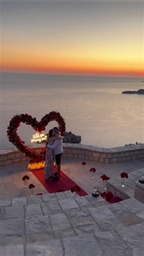 Vjeridba na Svetom Stefanu. Javi se i rezerviši svoj datum. #vjeridba #veridba #svetistefan #crnagora #ljubab