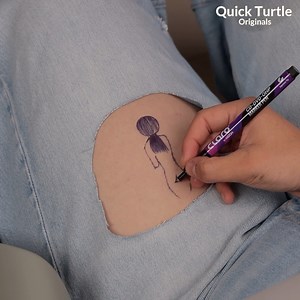 You can create art anywhere!😍 | Quick Turtle