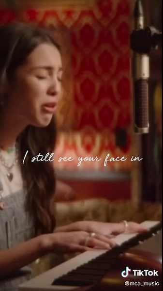 Heartbreak Karaoke: 'Driver License' Lyrics Duet