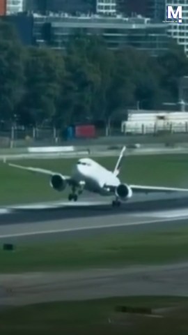 Dramatic moment pilot aborts landing as crosswinds send jet rocking in Buenos Aires