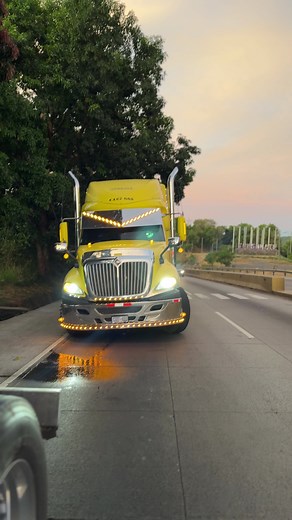 Driving Through Mexico: A Scenic 4K Adventure