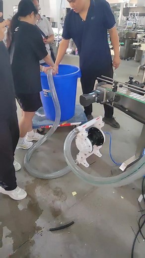 419K views · 2.3K reactions | This is the feeding pump, which feeds the product into the filling machine. #fillingmachine #liquidfillingmachine | Henan Cyril Machinery Equipment Co.,LTD | Facebook