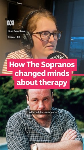 Even wise guys get the blues 🫤 Bev and Hannah lay down on the couch and look at the evolving world of therapy on TV, from The Sopranos' Dr Jennifer Melfi, HBO's In Treatment, and the oddball crew of Shrinking. Stop Everything! – Hear it now on ABC listen. | ABC listen