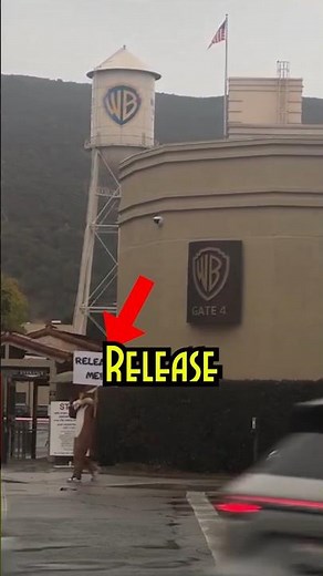 Lone Protester FIGHTS for Release Coyote Vs. Acme at Warner Bros. Studio