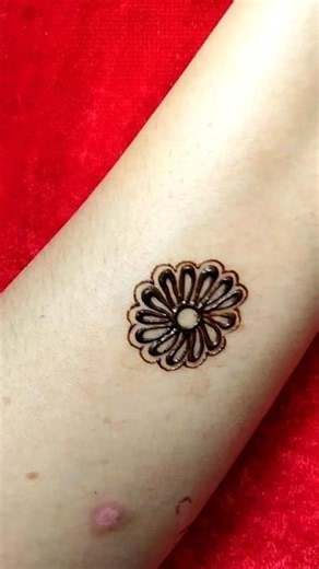 Flower tutorial 🌺 # #mehndidesign #henna #mehndi #flowermehndi #shorts