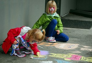 Gig Harbor Hosts Sidewalk Chalk Paintings, Art Festival