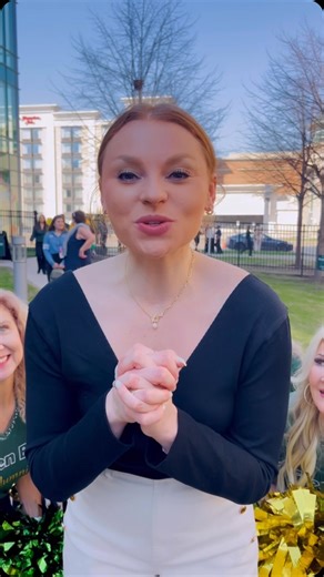 You cannot have football without cheerleaders… Alexis Bass found Green Bay’s best from the 70’s and 80’s at the Taste of the Draft!!! “GO PACK GO” 💚💛 | Northern News Now