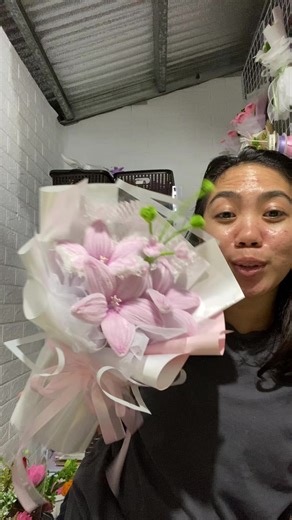 Fuzzy Wire Flower Bouquet Tutorial