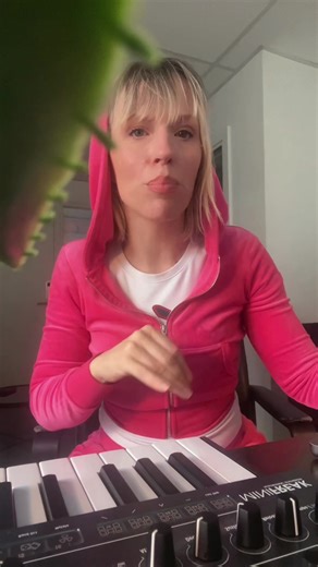 Fefe Life (@thefefelife)’s videos with original sound - Fefe Life