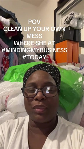 Clean Up Your Own Mess: Join the #DEEcluttering Movement