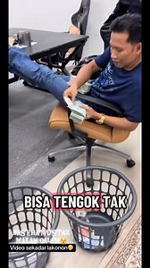 Ujian kaya ni senyap-senyap bahaya… sebab rasa macam best je 🫣.Yang penting nasehat ustaz tu syahdu..simpan buat panduan👍. Video tu sekadar content jer..saja jer dia usik🤭 #tazkirahsantai #nasihatustaz #istidraj #duithanyaalat #reelsmalaysia #contentberisi #ujianrezeki #ingatdirisendiri #lawaktazkirah #katakitaujian #renungsekajap #tazkirahmalam #ustazvibes #motivasisantai #reelsislami | Erwan Yusoff