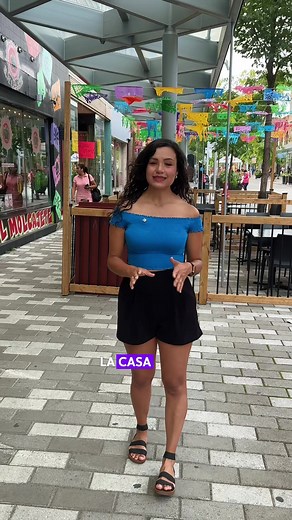 El próximo 16, 17 y 18 de Agosto se celebrará la #FeriaLatina en la @plazasthubert Una fiesta al aire libre que llevará a los asistentes a un viaje por la cultura Latinoamericana. Música, gastronomía, espectáculos y artistas que representarán lo mejor de nuestra cultura. Ven a disfrutar este evento en familia en la emblemática #plazasthubert Con el apoyo de @maisonameriques @latinartemtl @pablolunatriana de @desjardinsgroup @plazasthubert #mtl #montreal #montrealevents #mtlevents #somtl #whattod