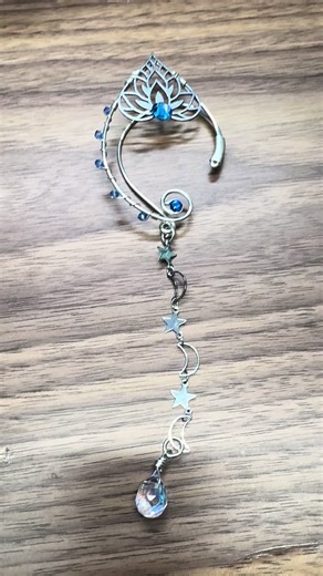 Long before they find their way to you, these elf ear cuffs begin as a quiet idea ✨ Inspired by forest folklore, moonlit paths, and the kind of magic you feel but can’t quite explain… each pair is carefully handcrafted by me, shaped slowly, intentionally, and with love. Every curve is designed to hug your ear comfortably—no piercings needed—so you can step into your own fantasy whenever you want 🌿 Whether you’re wandering through a renaissance fair, dressing up for cosplay, creating content, or