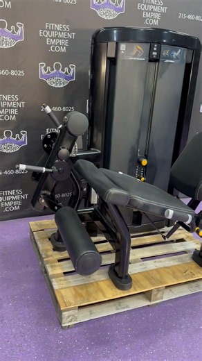 Life Fitness Insignia Leg Extension - Clean - Newest Model