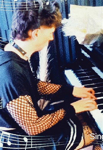 Dan Howell's Captivating Piano Performance