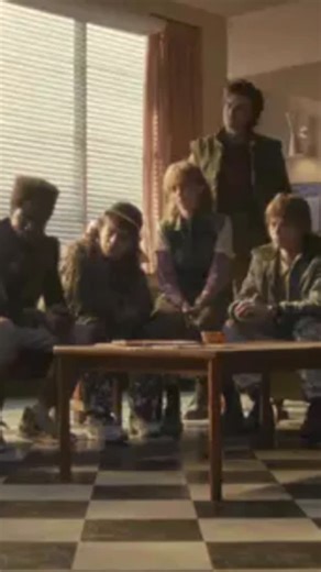 tamo on Instagram: "Stop pretending this scene was a “waste of time” just because it make you uncomfortable #strangerthings"