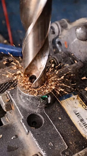 Re Threading Insert Install Satisfying