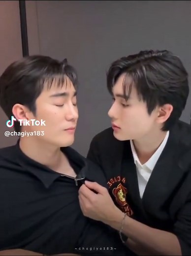 Mini Force Becomes Human | Forcebook