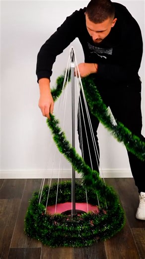 Build a modern Christmas tree from scratch 🎄 | Magic Hands Creations