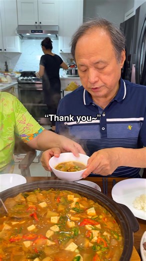 On Day 3 of our summer family Reunion, we had Saeng-Galbi-Gui which is basically cooking beef without marinating and dip in sesame oil and salt just before eating. Most of the meat were Costo choice short ribs which is more affordable for a large gathering. My sister has a secret of making this meat into gold. We also had a small batch of Wagyu rib meat too but honestly my sister’s special technique made choice almost better. Maybe we will share her secret in the near future. #koreanfood #galbi 