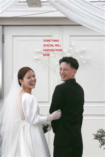 オシャレな1日を動画で振り返る💛 TOASTの結婚式は担当のウェディングプランナーがオシャレな動画をつくってくれるとかくれないとか、、👀 ふたりのこだわりが詰まった1日に胸が高鳴ります♩ #結婚式#神戸結婚式#ウェディングドレス#タキシード