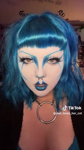 Color Combo Suggestions for Goth Looks