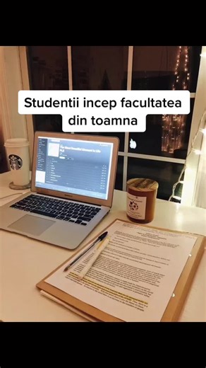 Capturing Student Life: Study Setup and Cozy Vibes