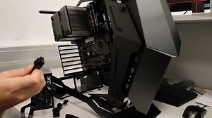 Dieser PC hätte morgen im Stream gebaut werden können. Aaaber da haben wir was noch besseres... 😏 Watch out: Morgen Freitags-Stream von 9:00-9:30 Uhr ▶ twitch.tv/hitech_for_gamers | Hi-Tech for Gamers