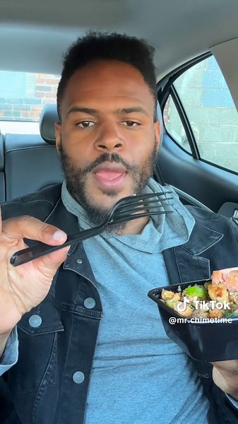 Exploring Detroit Michigan's Food Scene at Hoodbachi Grill