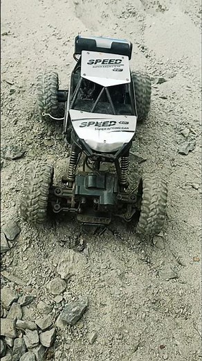 "Extreme RC 4x4 Off-Road Adventure | Mud, Rocks & Madness!"