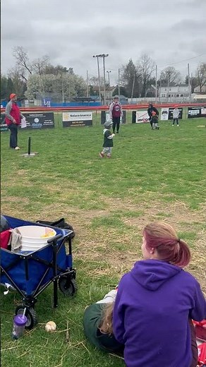 First Game and Still Learning the Rules of T-Ball || ViralHog